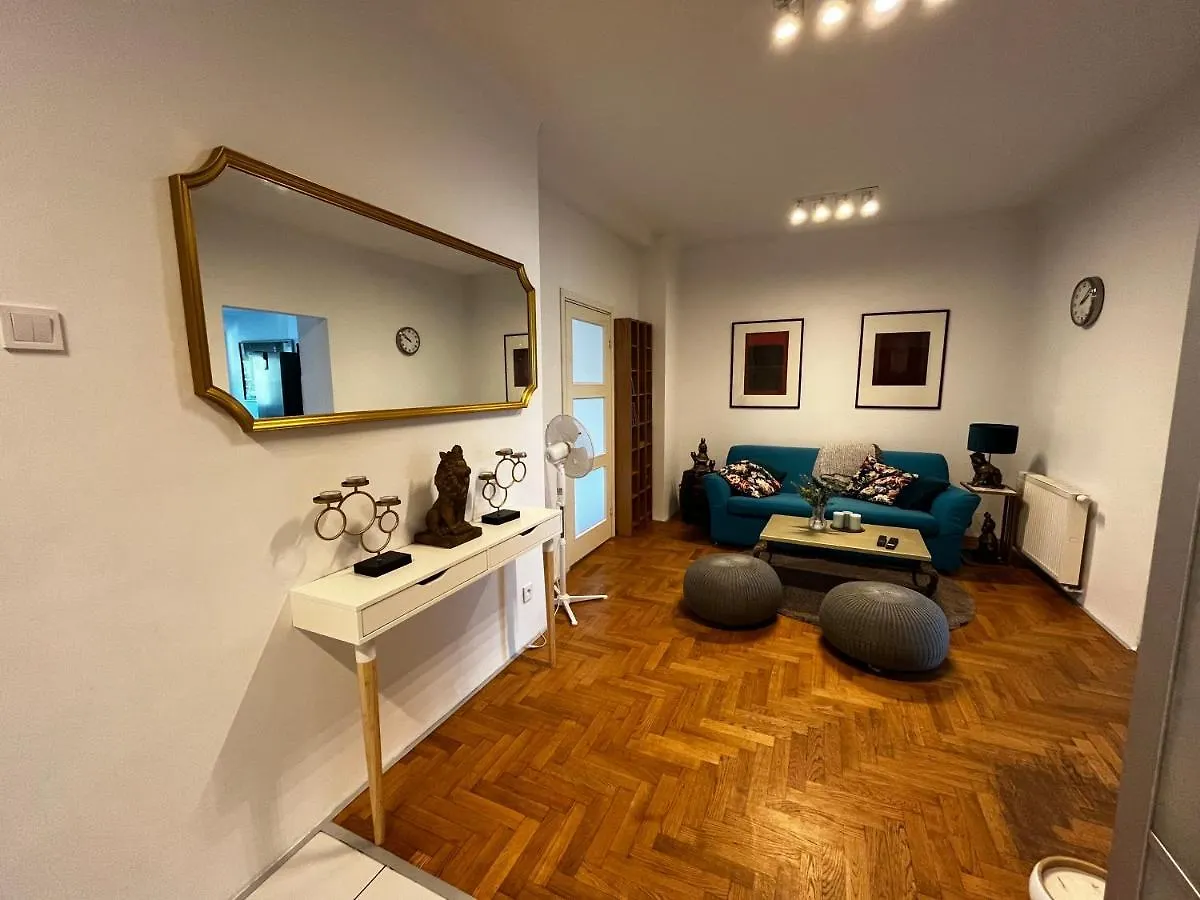 72M2 Spacious Krakow Apartments By Rentujemy